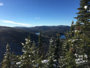 Le mont Ouareau est situé non loin du lac Ouareau proche de la ville de Notre-Dame-de-la-Merci dans la région de Lanaudière