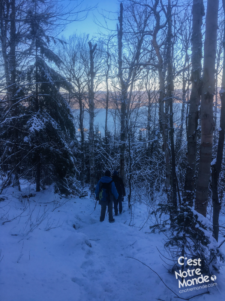 Le mont Ouareau est situé non loin du lac Ouareau proche de la ville de Notre-Dame-de-la-Merci dans la région de Lanaudière