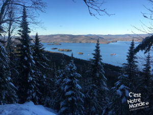 Le mont Ouareau est situé non loin du lac Ouareau proche de la ville de Notre-Dame-de-la-Merci dans la région de Lanaudière