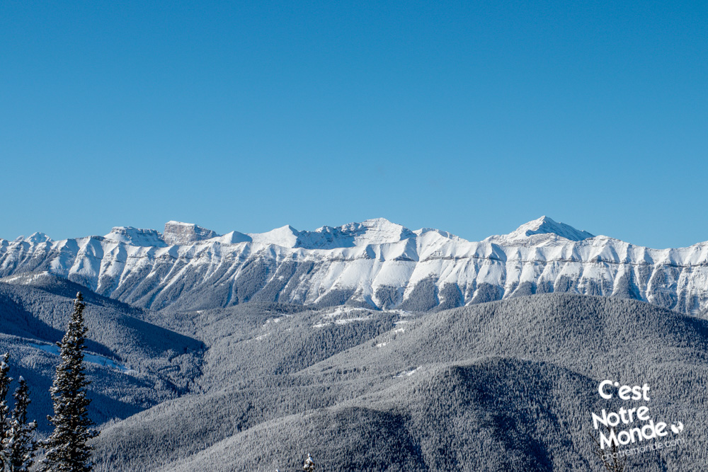 Prairie Mountain, a striking contrast between the plains and the mountains