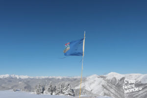 Prairie Mountain, a striking contrast between the plains and the mountains