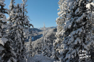 Prairie Mountain, a striking contrast between the plains and the mountains