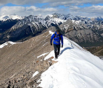 Midnight Peak est un sommet à pic de 2348 mètres d’altitude située dans la région de Kananaskis